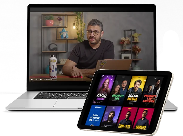 Notebook com uma aula do GLA e tablet com as capas dos cursos